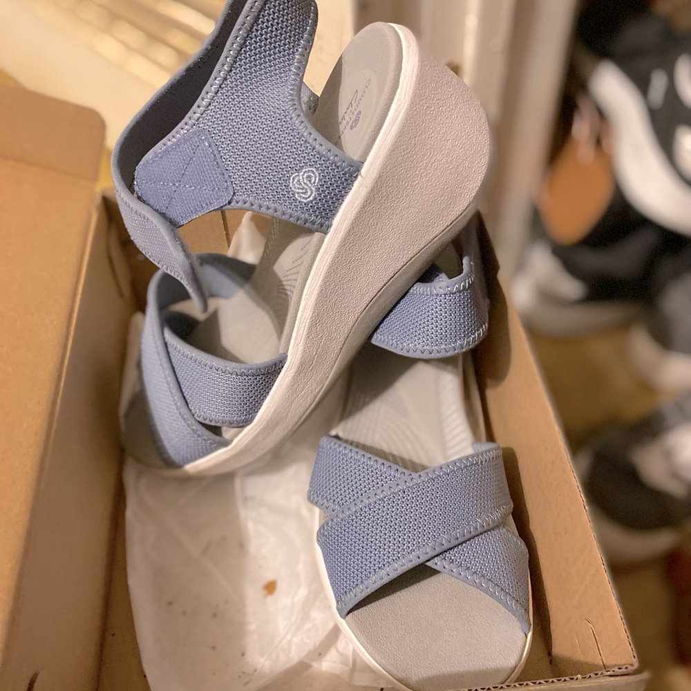 Ladies sandals